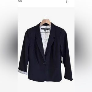 Kensie 3/4 length blazer with white polka dot lining.